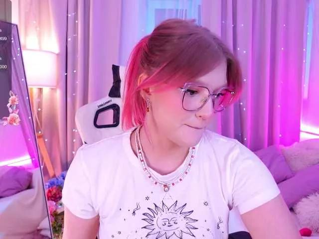 Freechat CrazyWine on BongaCams