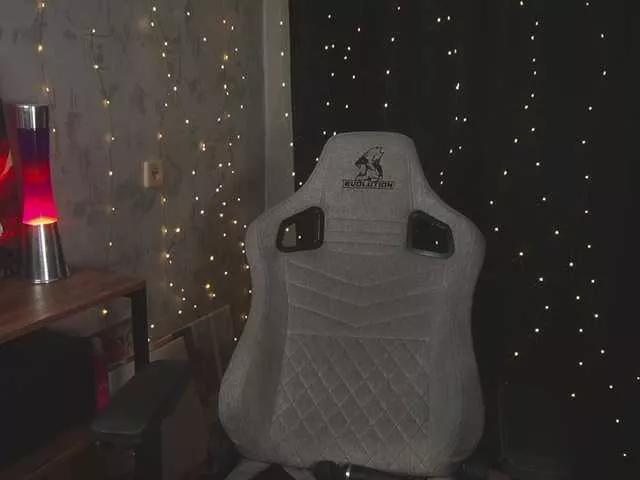 Freechat cutesoneckaaa on BongaCams