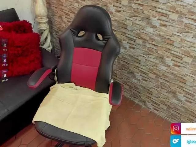 Freechat exotical-baby on BongaCams