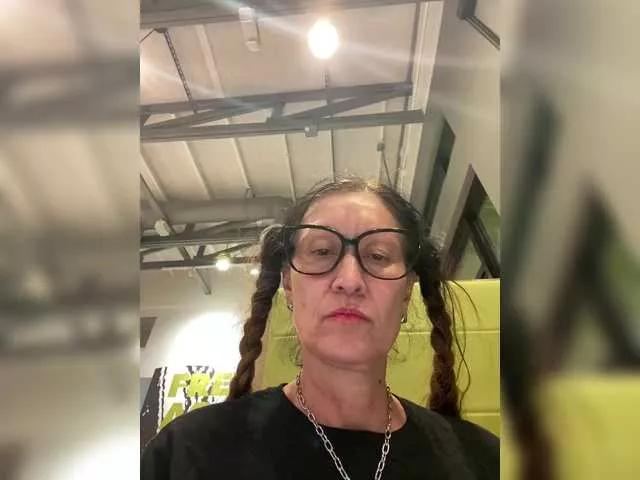 Freechat TheDime on BongaCams