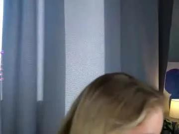 Freechat lipswithsmileonthem on Chaturbate