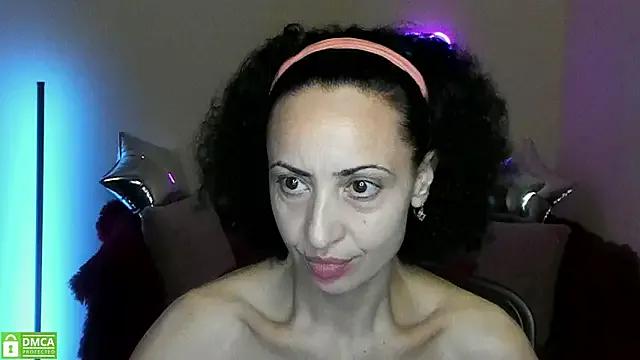 Freechat Arianasweety23 on StripChat