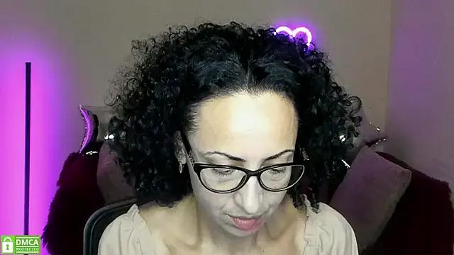 Freechat Arianasweety23 on StripChat