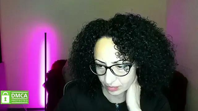 Freechat Arianasweety23 on StripChat