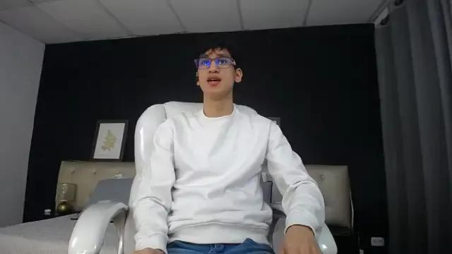 Freechat Cum_hunters on StripChat