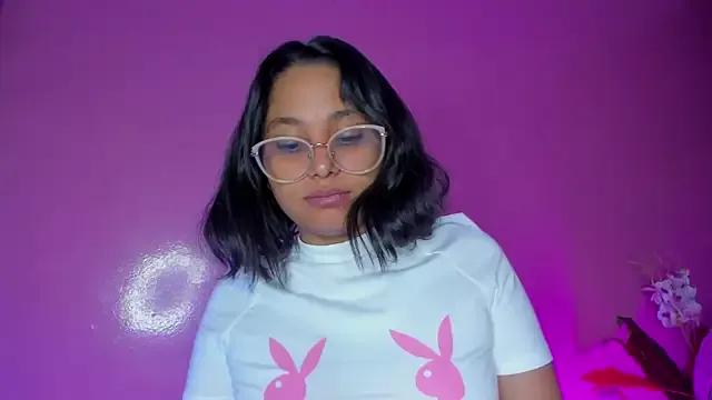 Freechat Cuteprincess21 on StripChat