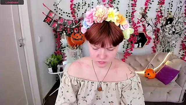 Freechat DreamyLuna on StripChat