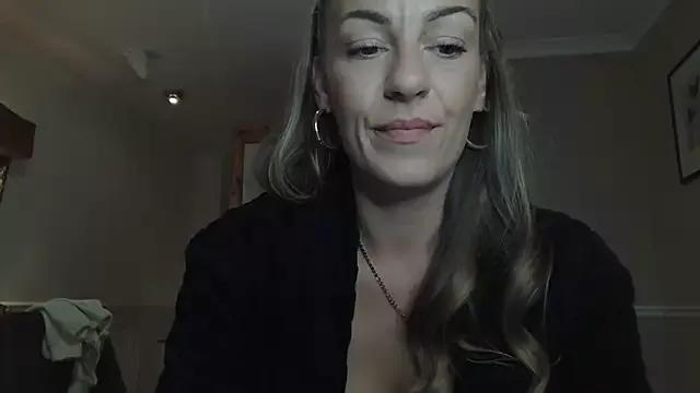 Edenfox- on StripChat 