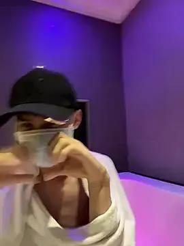 Freechat hihi0169 on StripChat