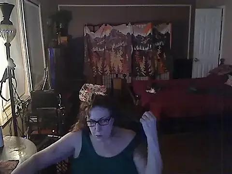 Freechat Ireallysquirt on StripChat