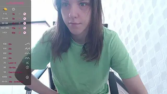 Freechat LisaHeart on StripChat