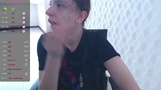 Freechat LisaHeart on StripChat