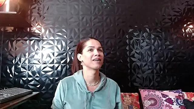 Freechat PINK__LOLA1 on StripChat