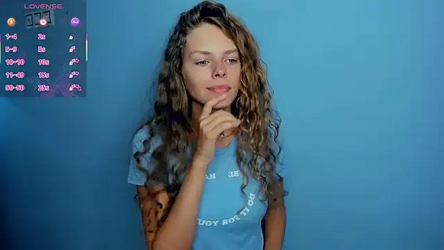 RayaNenlia on StripChat 