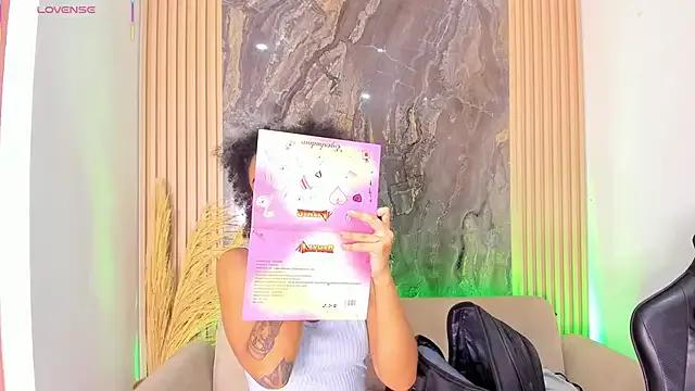 Private SarahLynn7 on StripChat