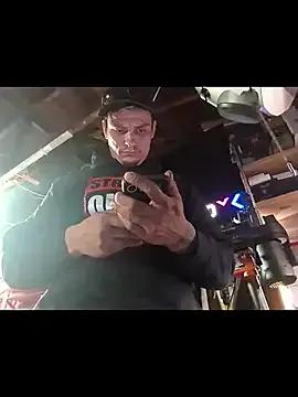 Freechat twistafatpipe on StripChat